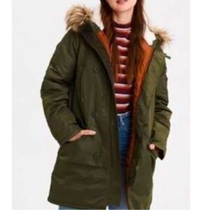 NEW WITH TAG! American Eagle Outfitters Green Utility Jacket with Faux Fur Hood